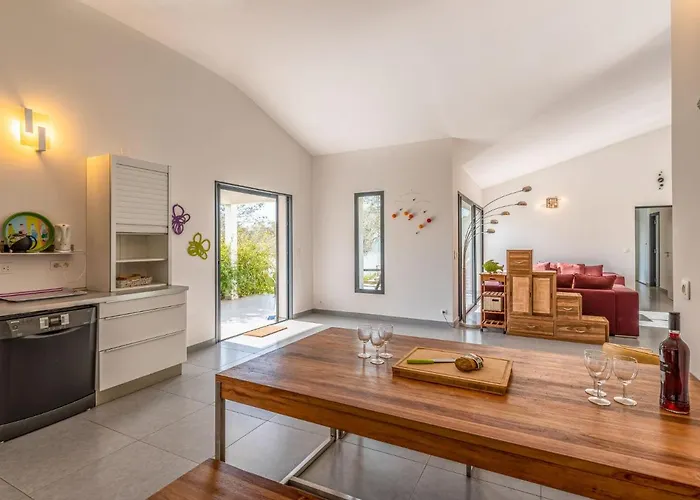 Fautea By Interhome Sainte-Lucie de Porto-Vecchio